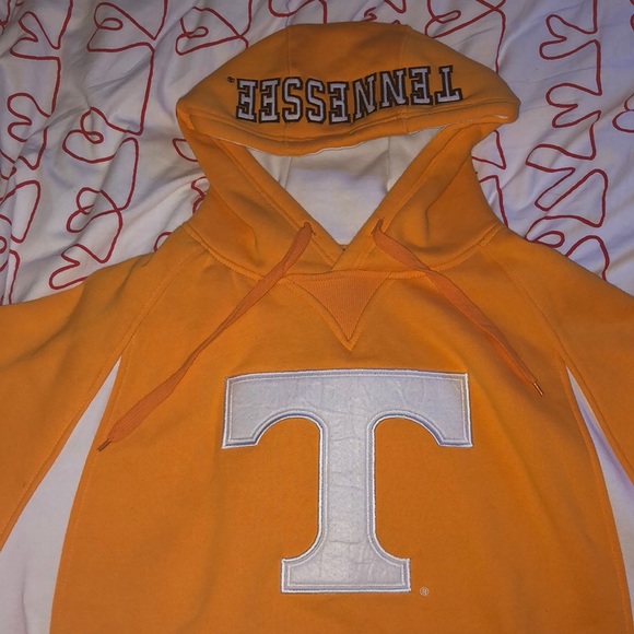 BRAND NEW University of Tennessee sweater - Picture 1 of 4